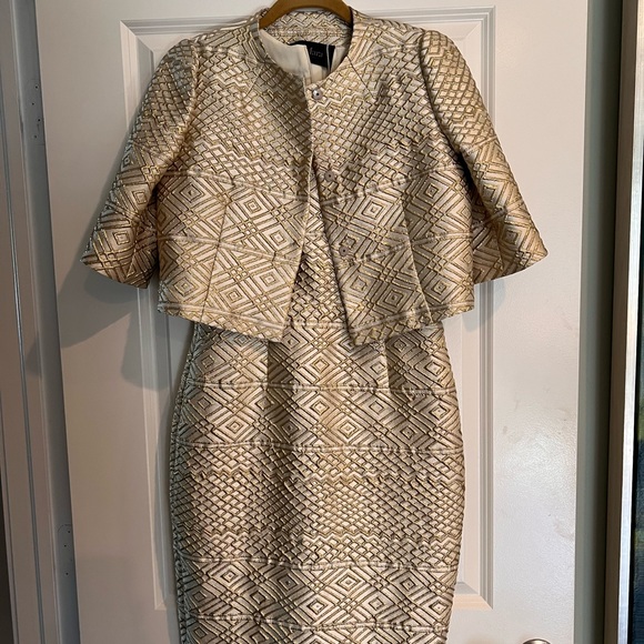 Gold Max Mara dress and Cropped Jacket- same as Kim Cattral - Picture 4 of 4